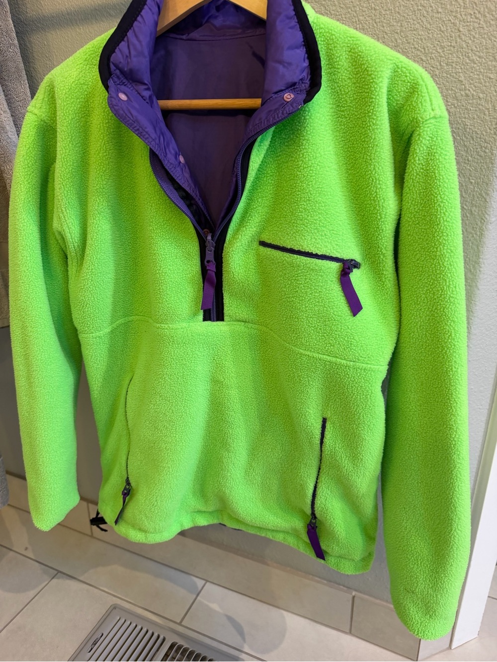 Patagonia reversible purple/green Fleece Pullover